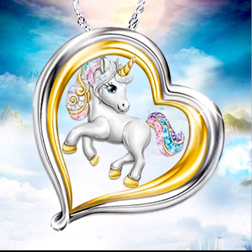 ❗SOLD❗Unicorn Charm and Silver Necklace